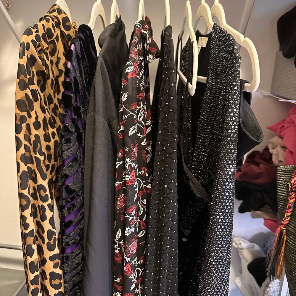 7 Piece Michael Kors/ Girlfriend Collective Women’s Clothing Bundle